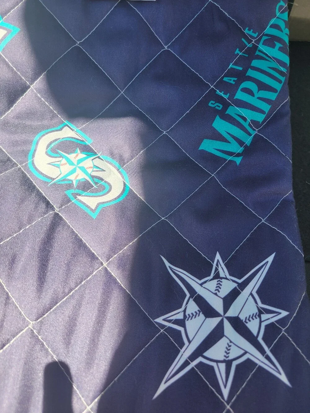 Seattle Mariners Quilted Twin Blanket Double Sided Blue, Green Offical MLB Brand